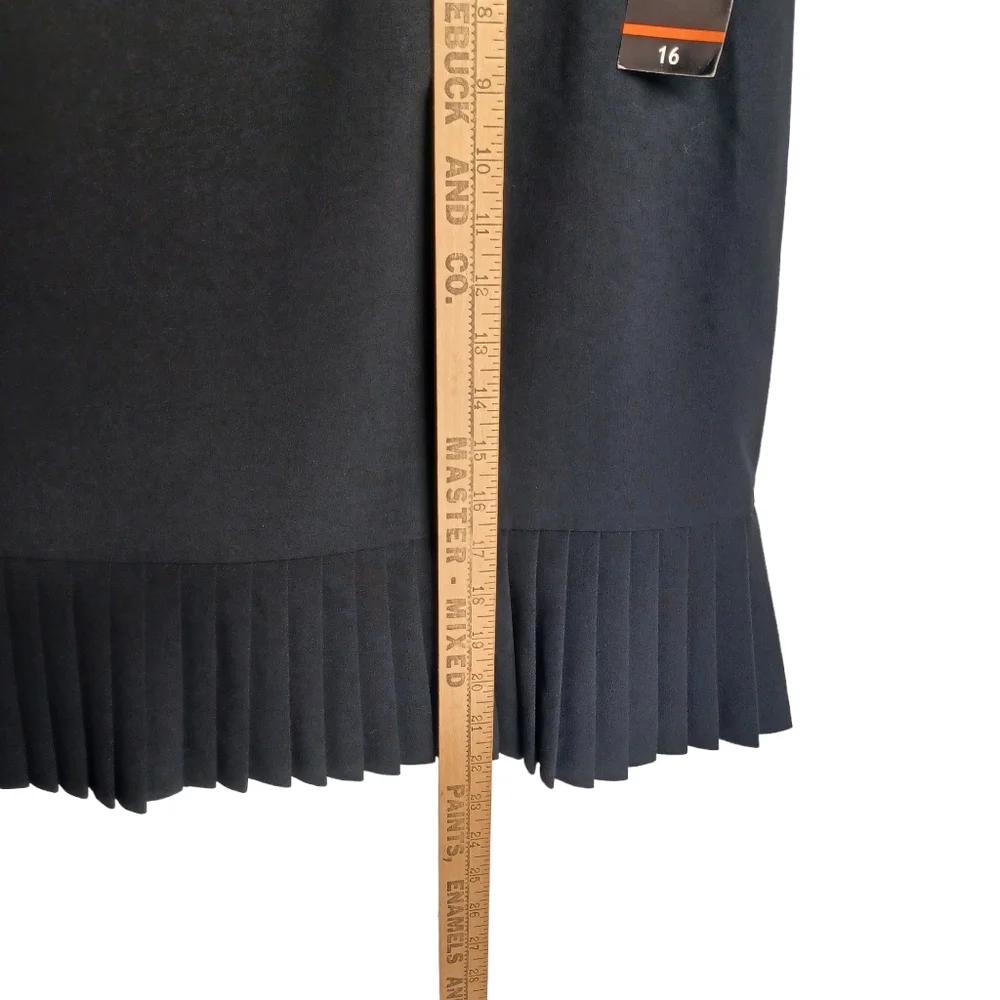BRIGGS NEW YORK Stretch Pleated Hem Black Peplum Style Skirt 16 NWT